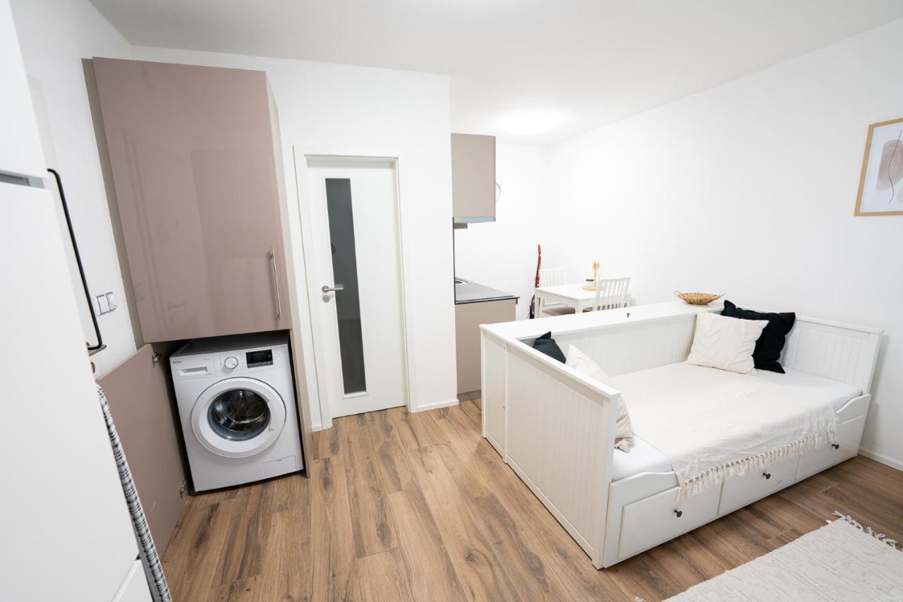 Apartmany Gemini Zlin Bagian luar foto